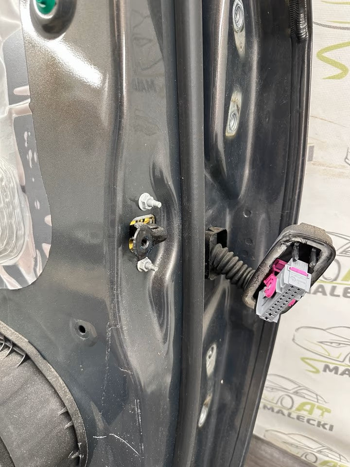 Door Rear Left Opel Zafira C Color Z190 for painting