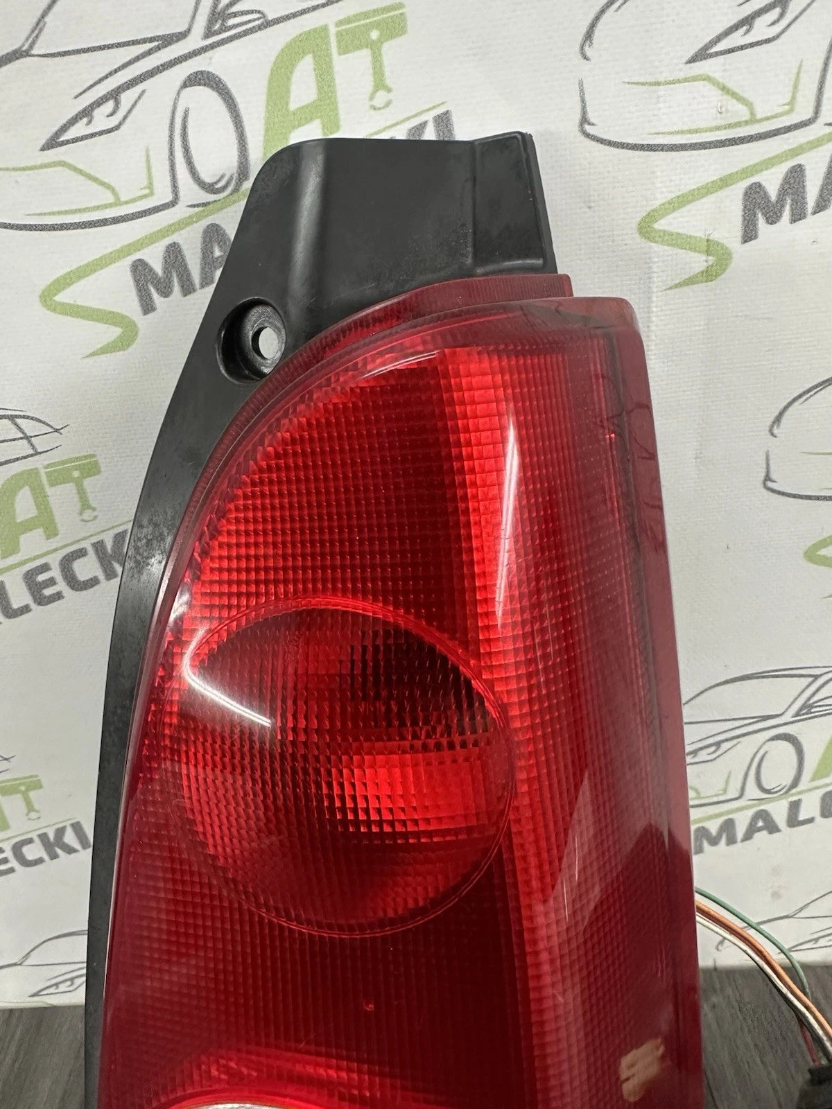 09204254 Heckleuchte Rücklicht Hinten Rechts Opel Agila A