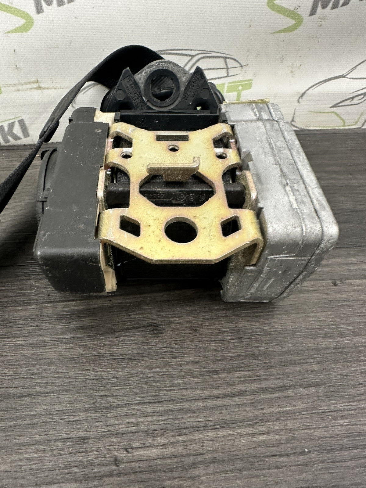 6305686