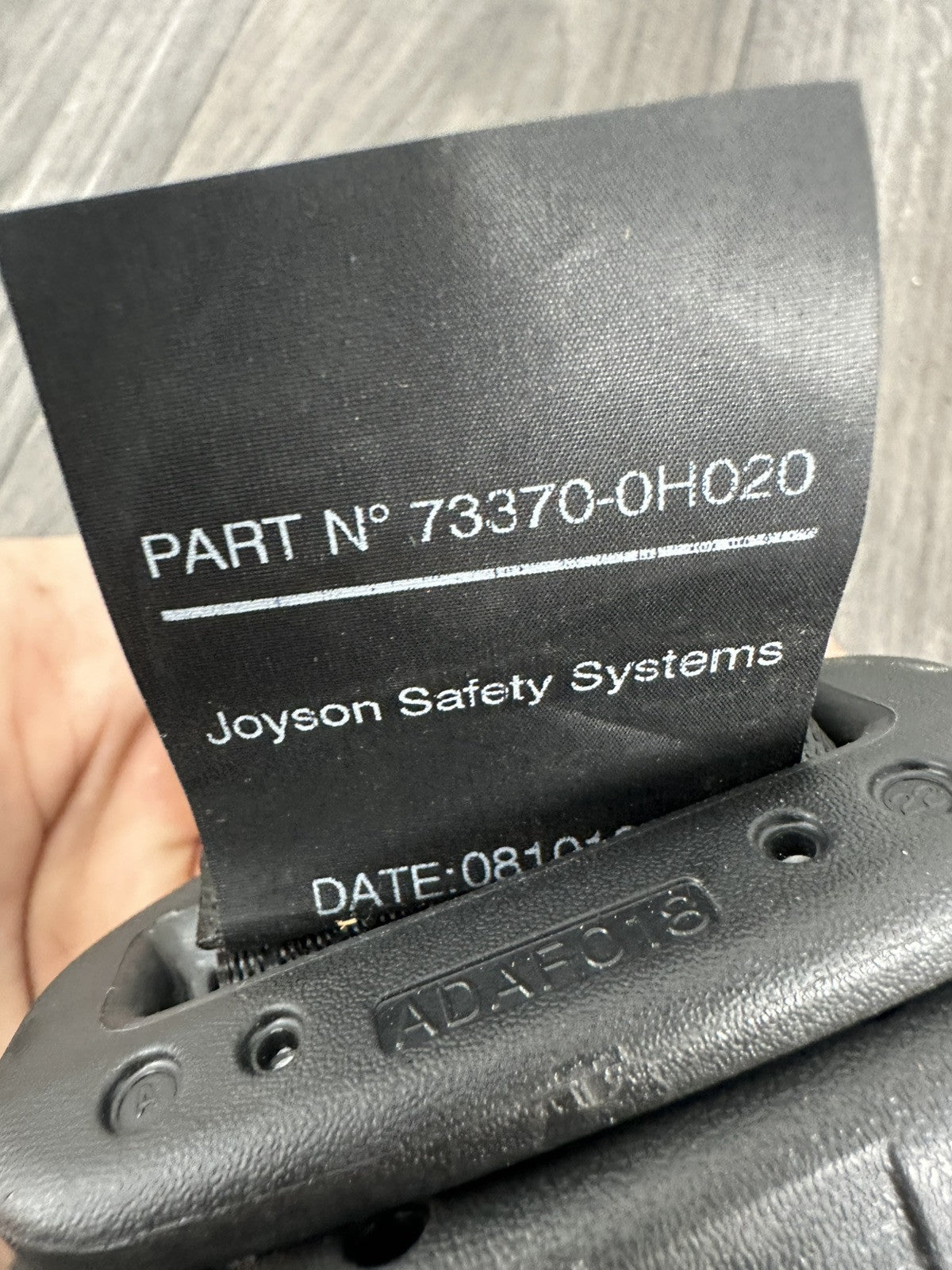6304695