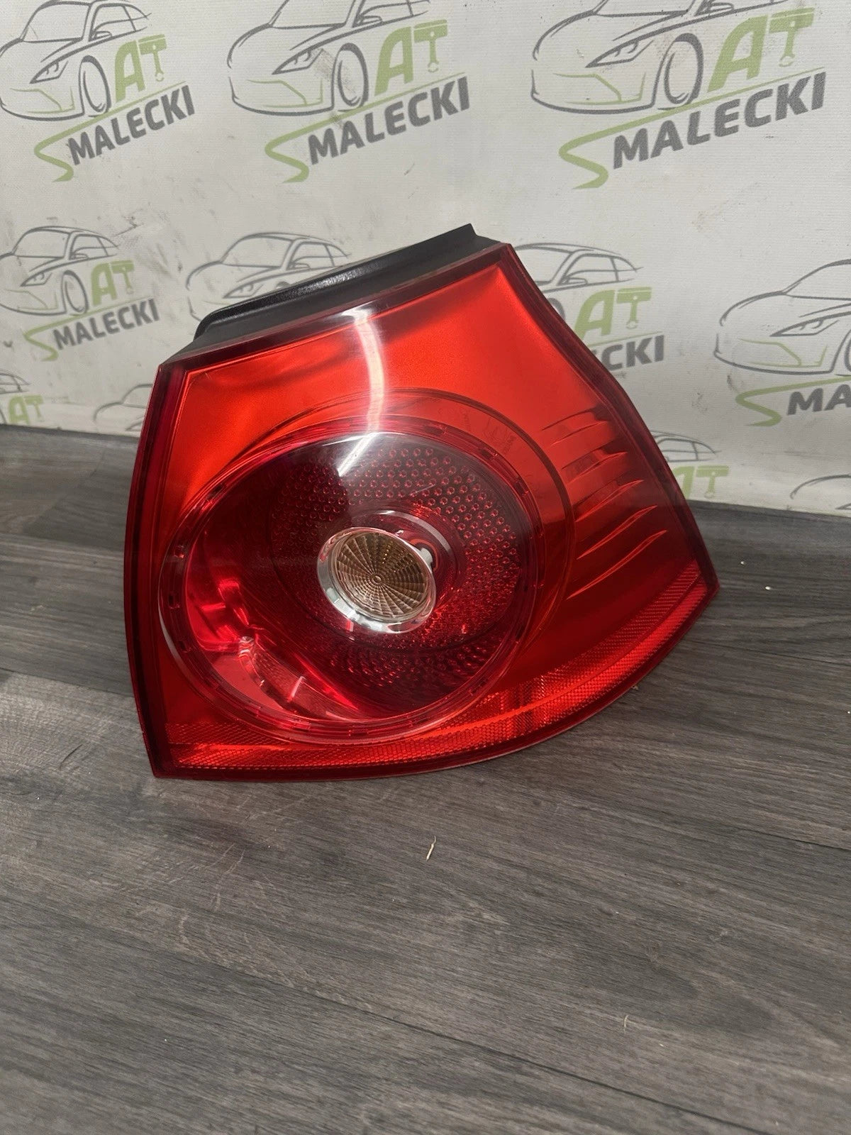1K6945096AC Heckleuchte Rücklicht Hinten Rechts VW Golf V 1K6 945 096 AC