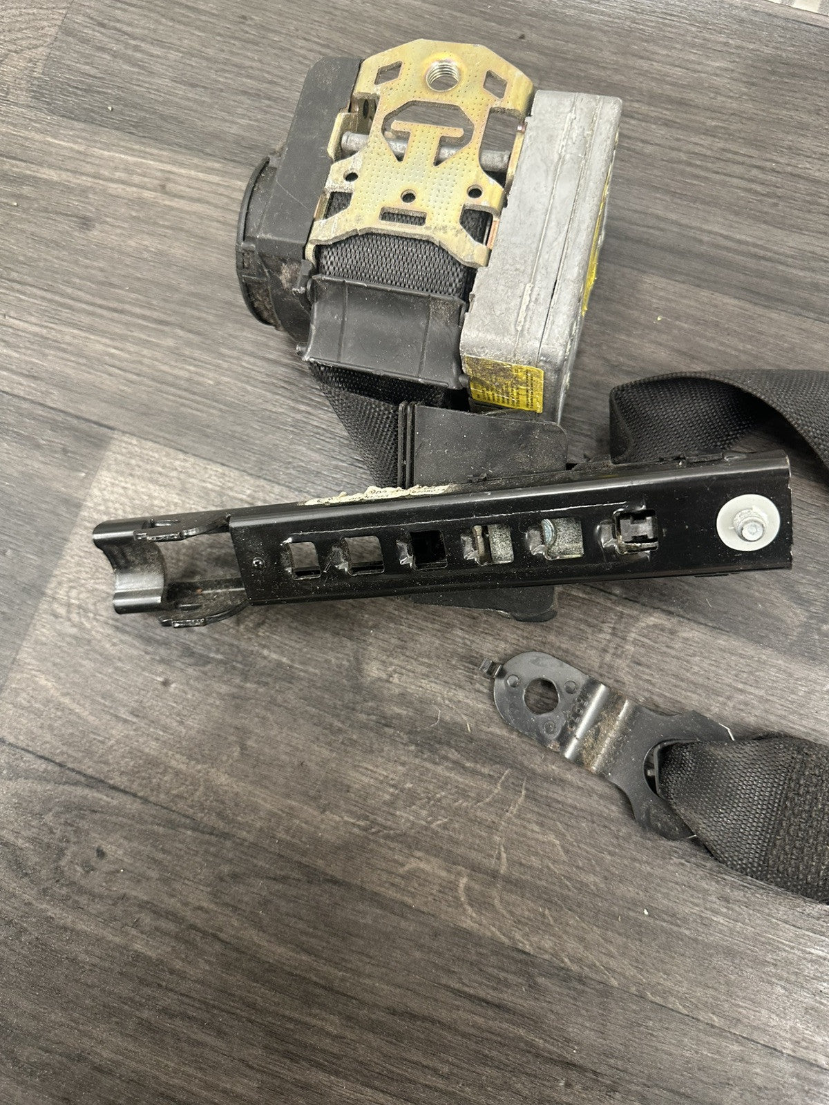 6305824