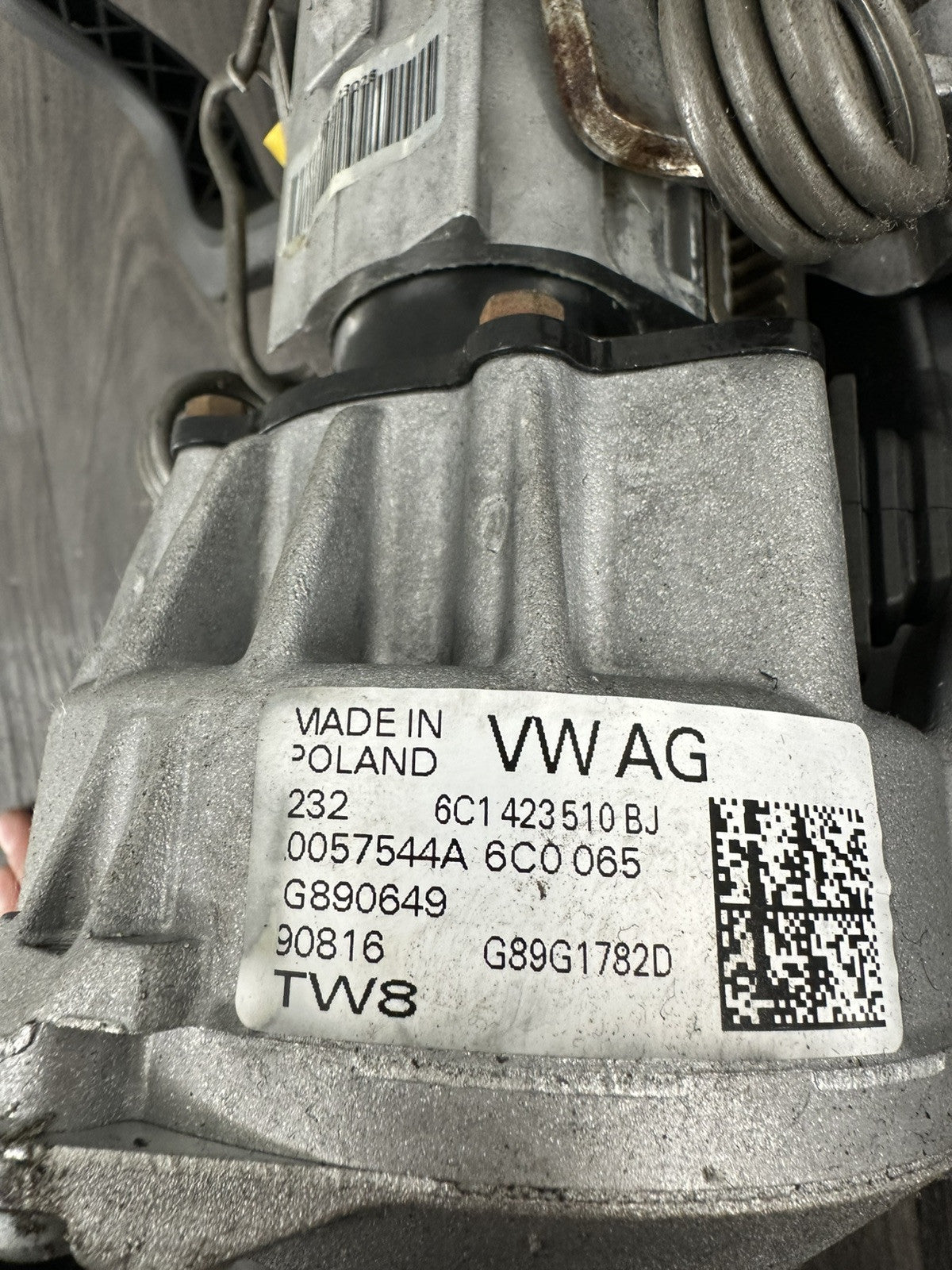 6308542