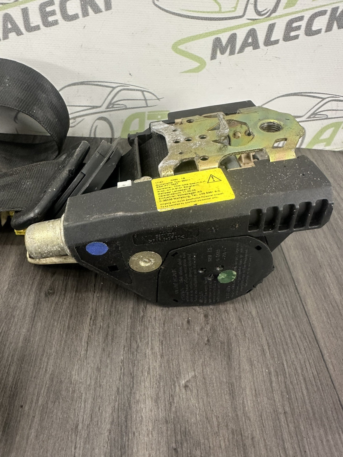 6304558