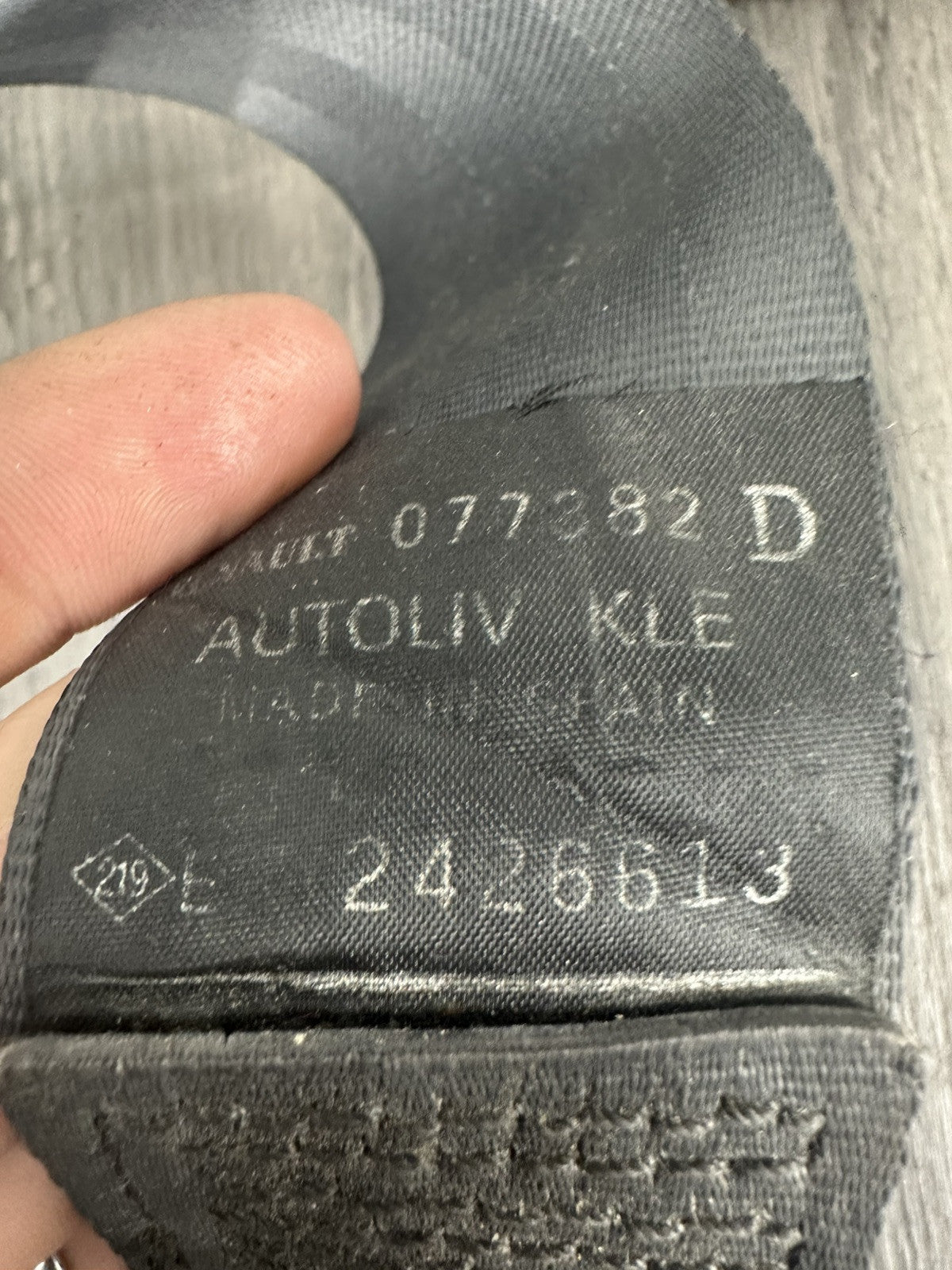 6305043