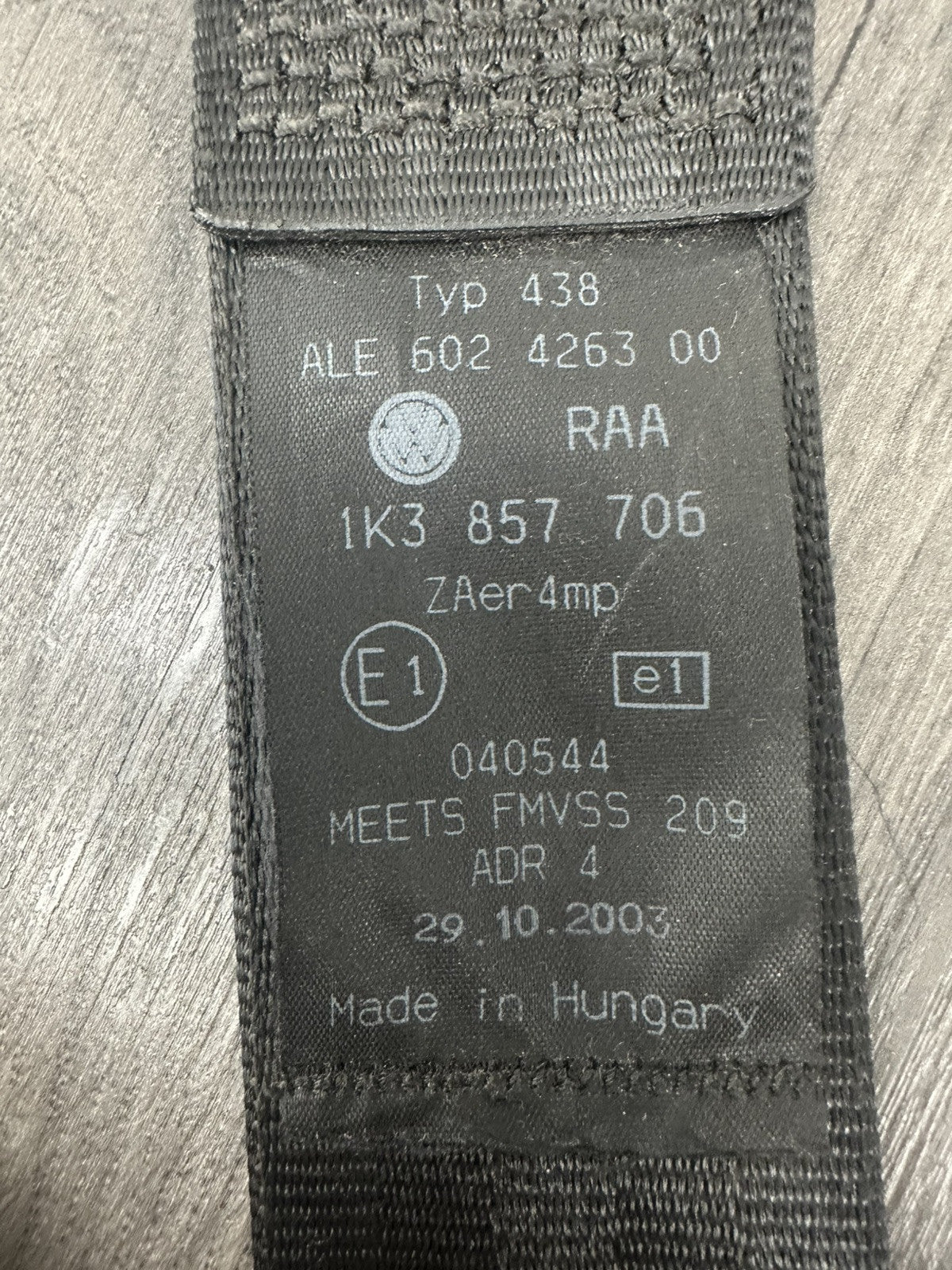 6304571