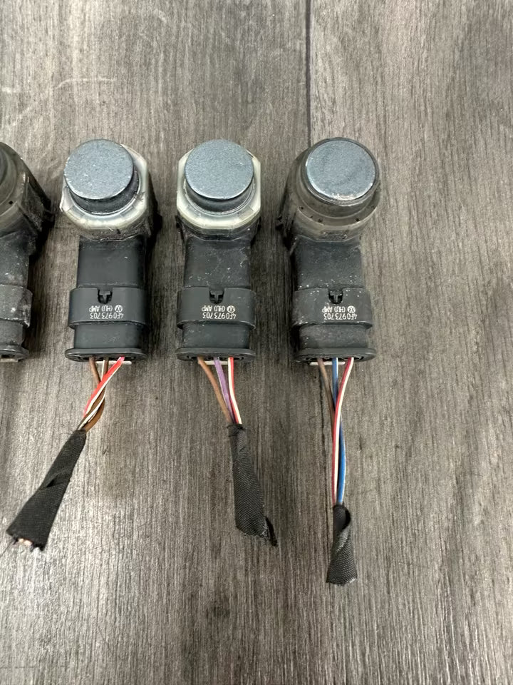 4H0919275 Einparkhilfe Sensor 4 Stück Original inkl Stecker LK7X