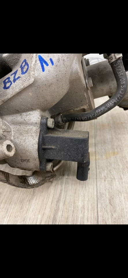 Turbolader Turbo 1,8 TSI Vw Passat 3C 06J145702C