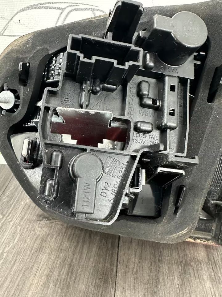 6J8945093C Rücklicht Heckleuchte Links Innen Seat Ibiza 6J Kombi