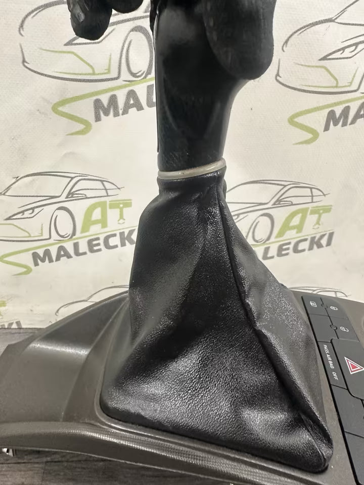 6J0711113AD Schaltknauf Mittekonsolenblende Seat Ibiza 6J0858331