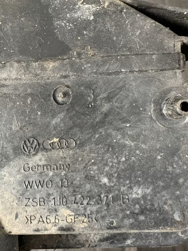 1J0422371B Ausgleichsbehälter Kühlwasserbehälter VW Golf IV
