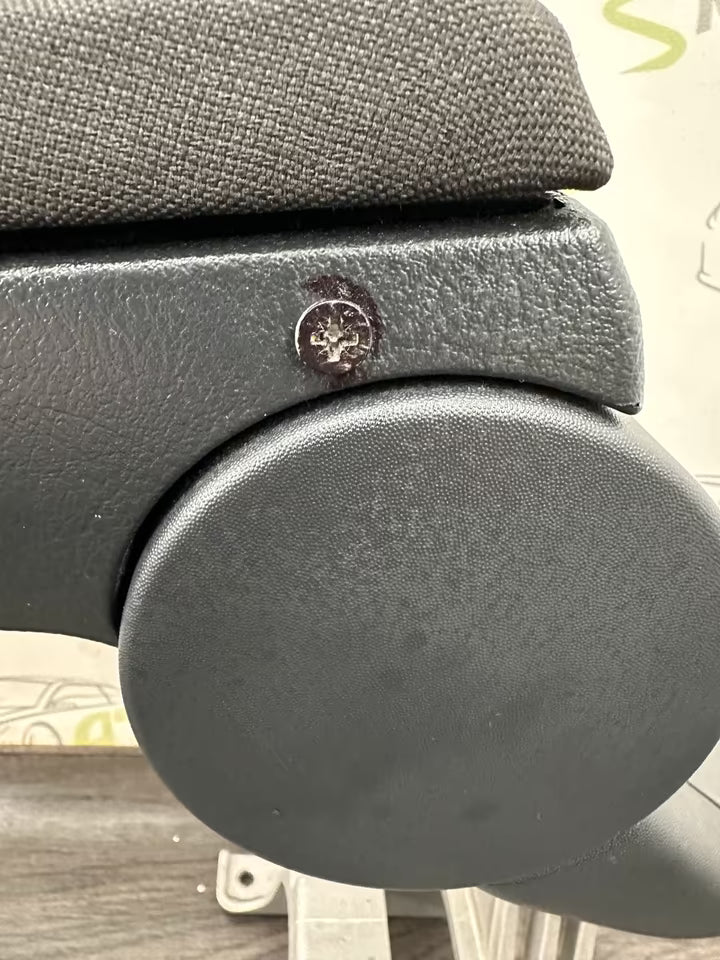 Mittelarmlehne Armlehne Seat Ibiza 6J Modell Stoff Gebraucht