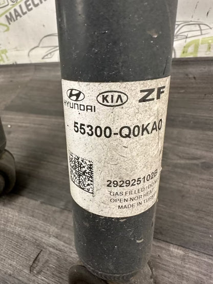 55300-Q0KA0 Federbein Stoßdämpfer Set Hinten Hyundai Bayon