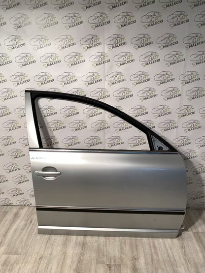 Türe Tür Vorne Rechts Skoda SuperB Modelle 3U Farbe 9156 Silber