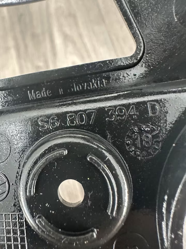 1S6807394D Halter Stoßfänger Hinten Rechts Seat Mi