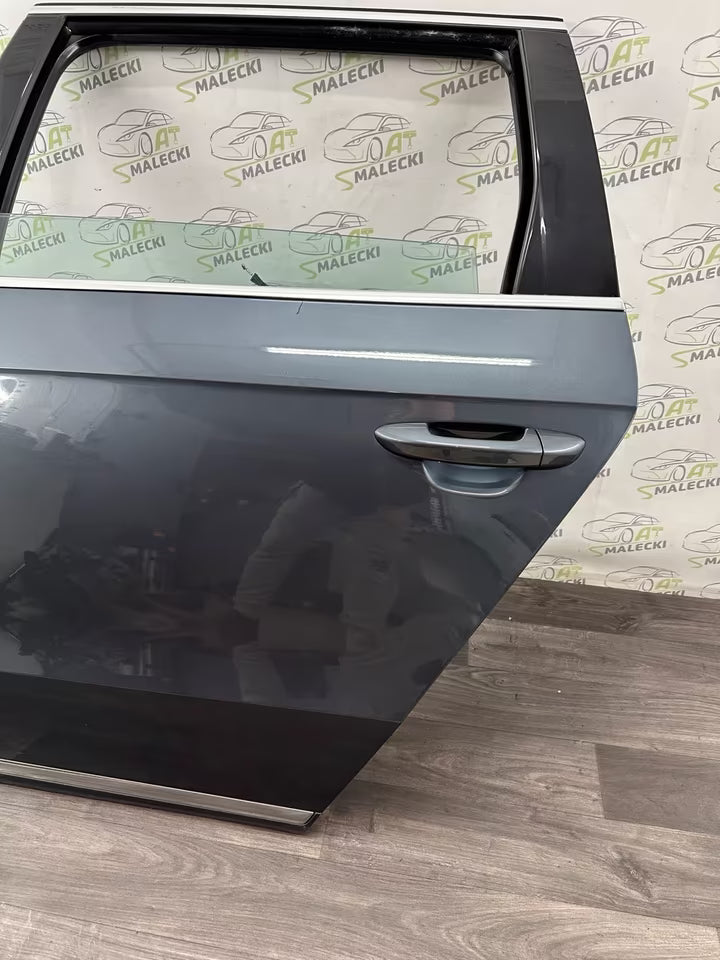 Türe Tür Hinten Links Vw Passat 3AA B7 10-14Bj Farbe LK7X
