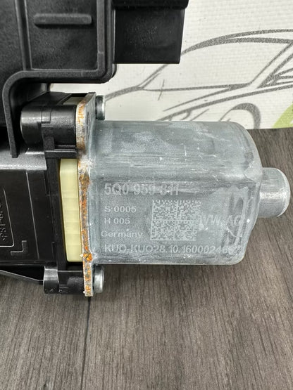 5Q0959811 Fensterhebermotor Hinten Links Vw Golf VII 7 5G Modell