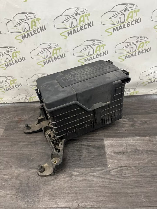 1K0915325A Batteriehalterung Batterieträger VW Passat 3C