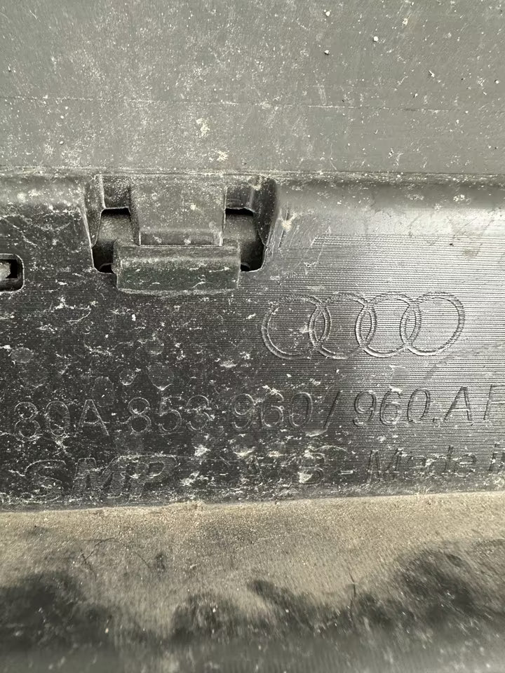 Zierleiste Türleiste Vorne Rechts Audi Q5 80A Modell Farbe LX6M