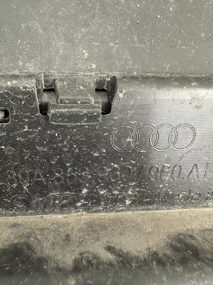 Zierleiste Türleiste Vorne Rechts Audi Q5 80A Modell Farbe LX6M