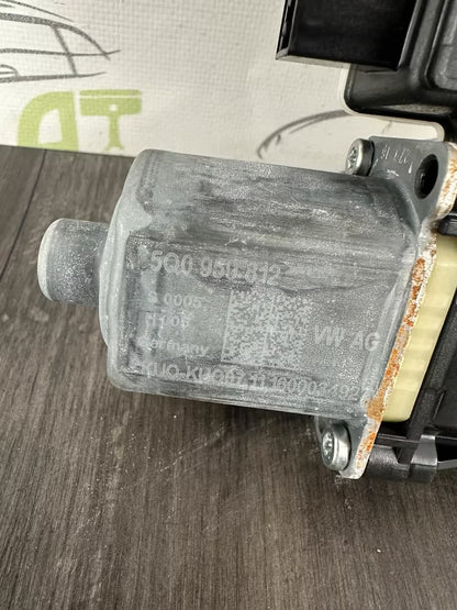 5Q0959812 Fensterhebermotor Hinten Rechts Vw Golf VII 7 5G Modell