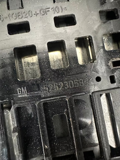 5252300582 Massepoltrennung 13491093 Opel Corsa E