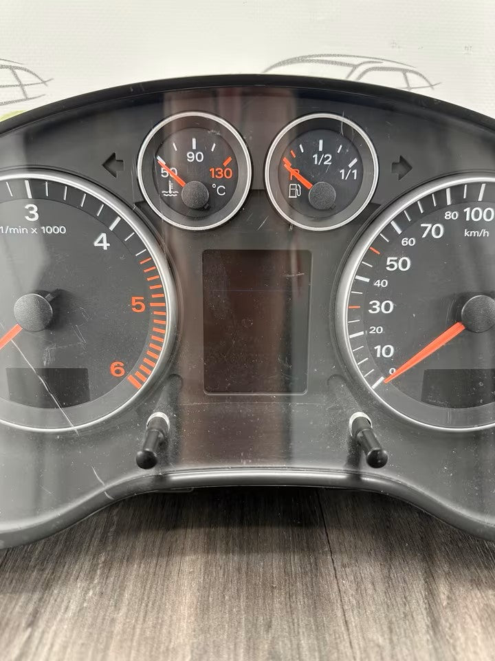 8P0920931 Tacho Kombiinstrument Audi A3 8P Modelle Diesel 2,0 Tdi