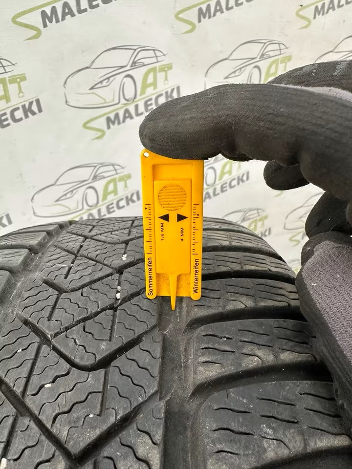 225 45 R17 winter tires 2 pieces Pirelli 5mm 3419 used
