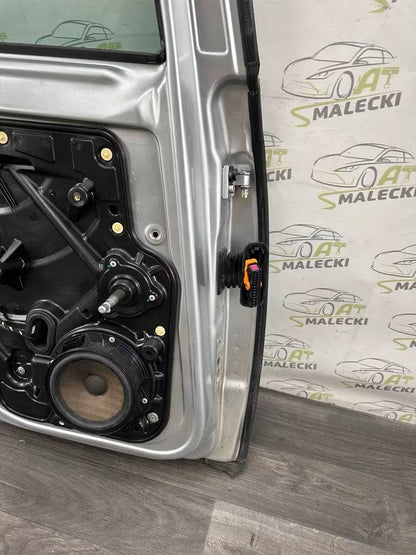 Türe Tür Hinten Links Vw Golf VI 6 5K Modell Farbe LA7W Silber