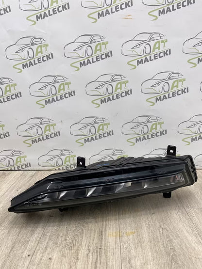 3V0 941 699 B Scheinwerfer Nebel LED Skoda Superb 3V Modell