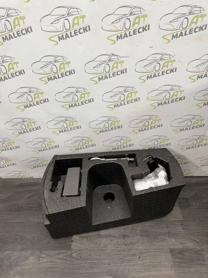 6J0863470 Pannenset Werkzeugkasten Seat Ibiza 6J Modelle