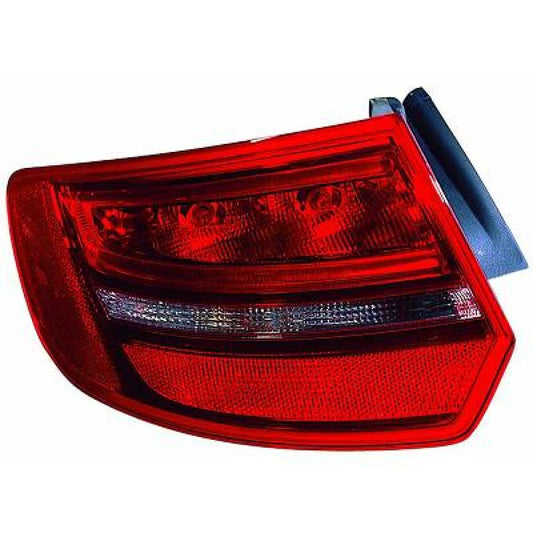 8P4945095E RÜCKLEUCHTE LI. AUßEN  A3, 08-12        NUR SPORTBACK 1032691