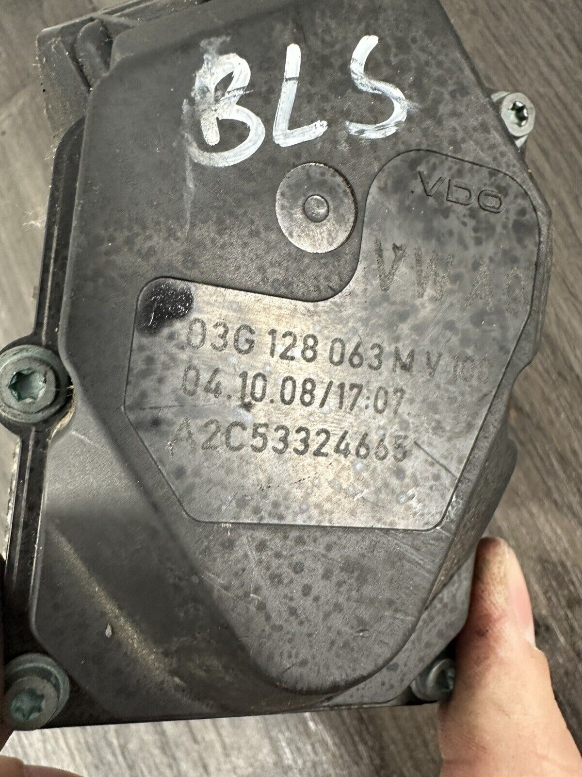6308303