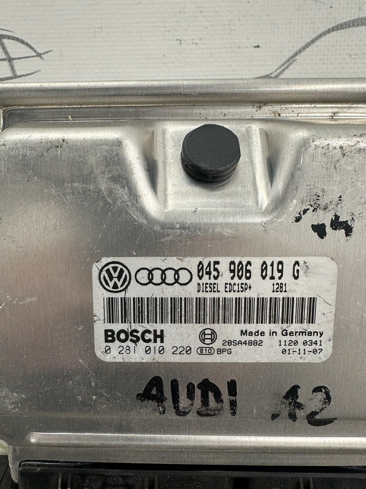 6304678