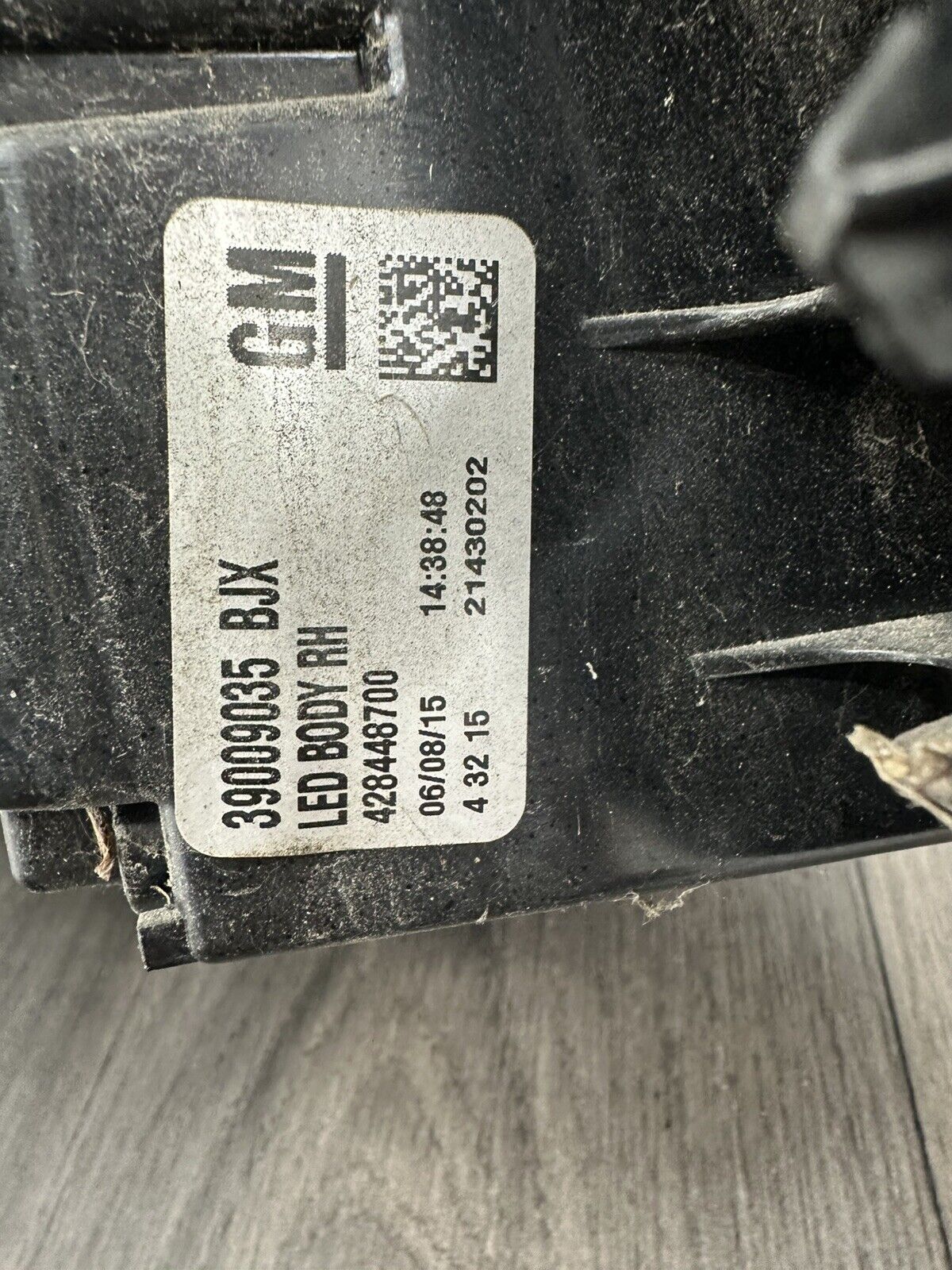 6308739