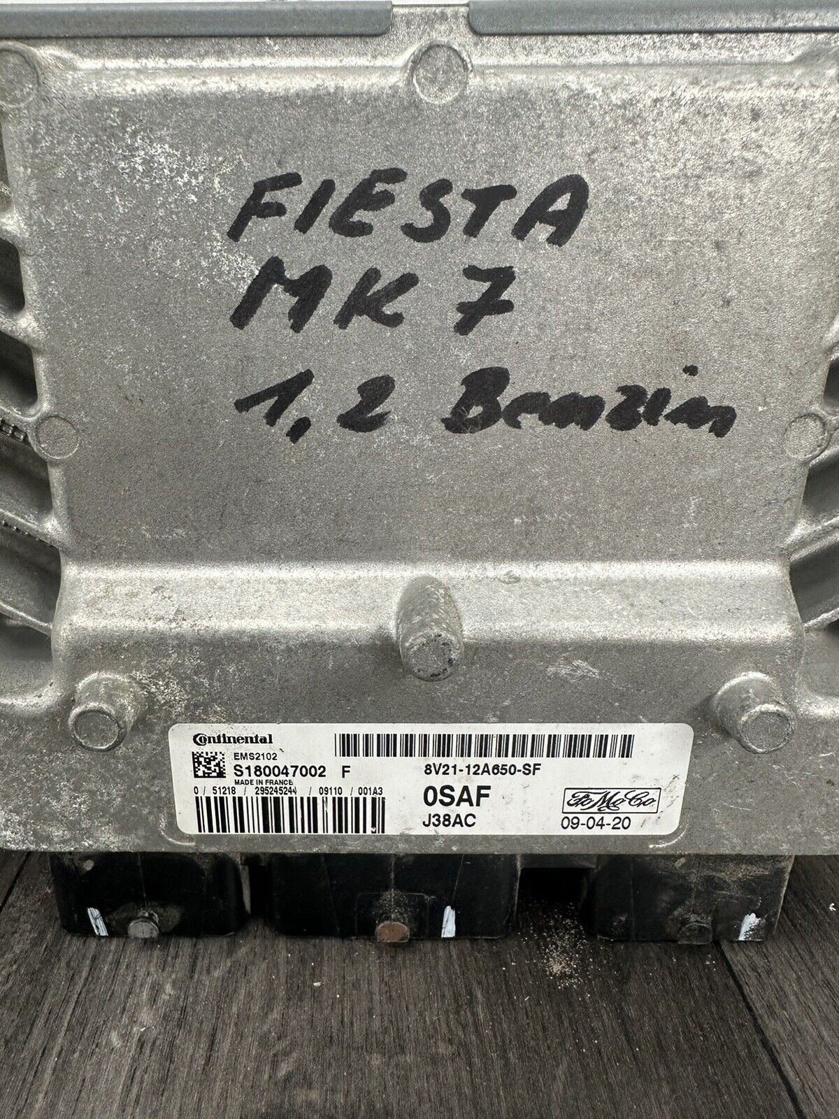 6304441