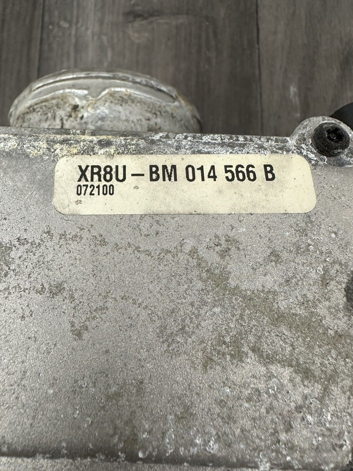 6308899