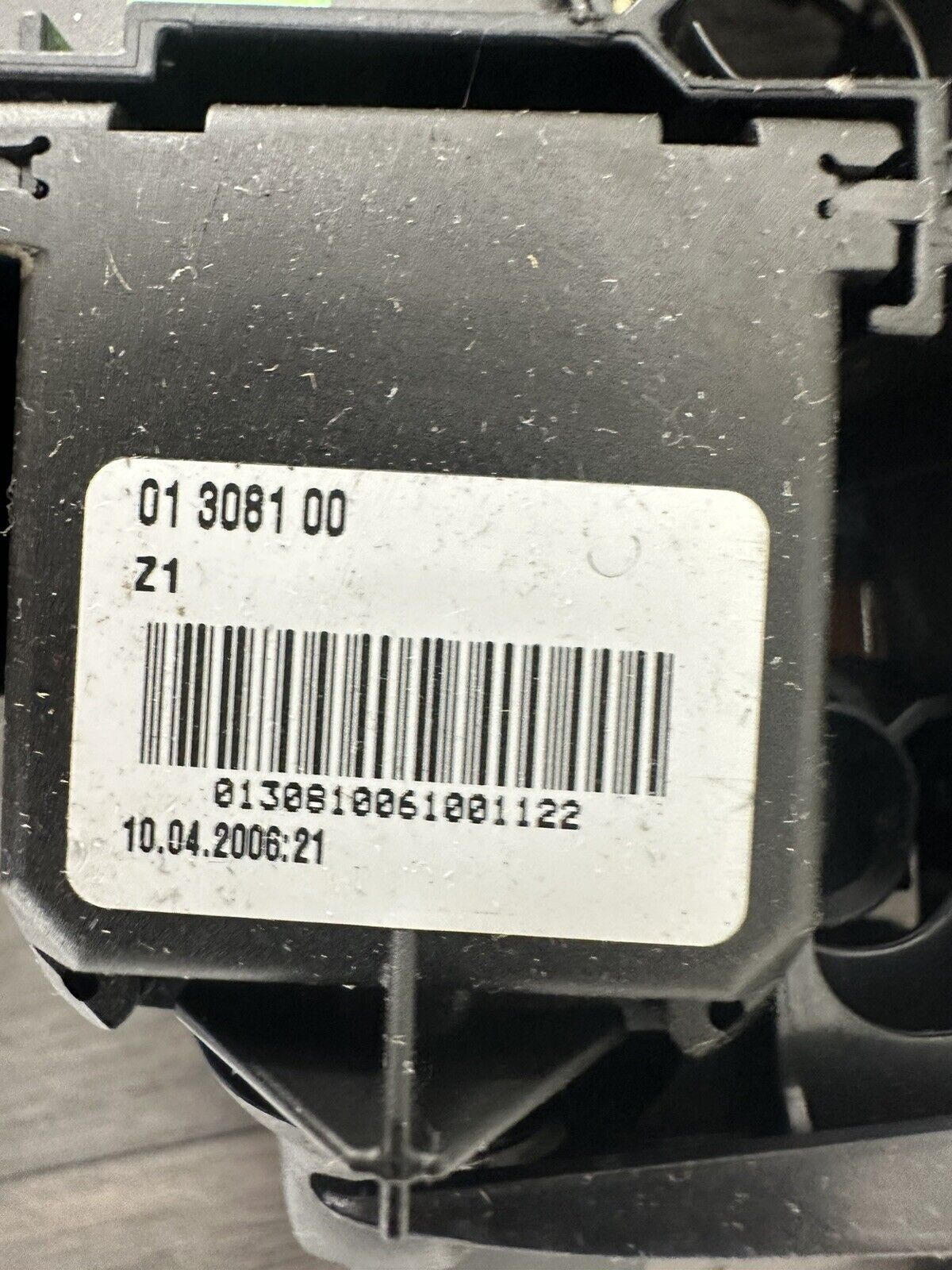 6305769