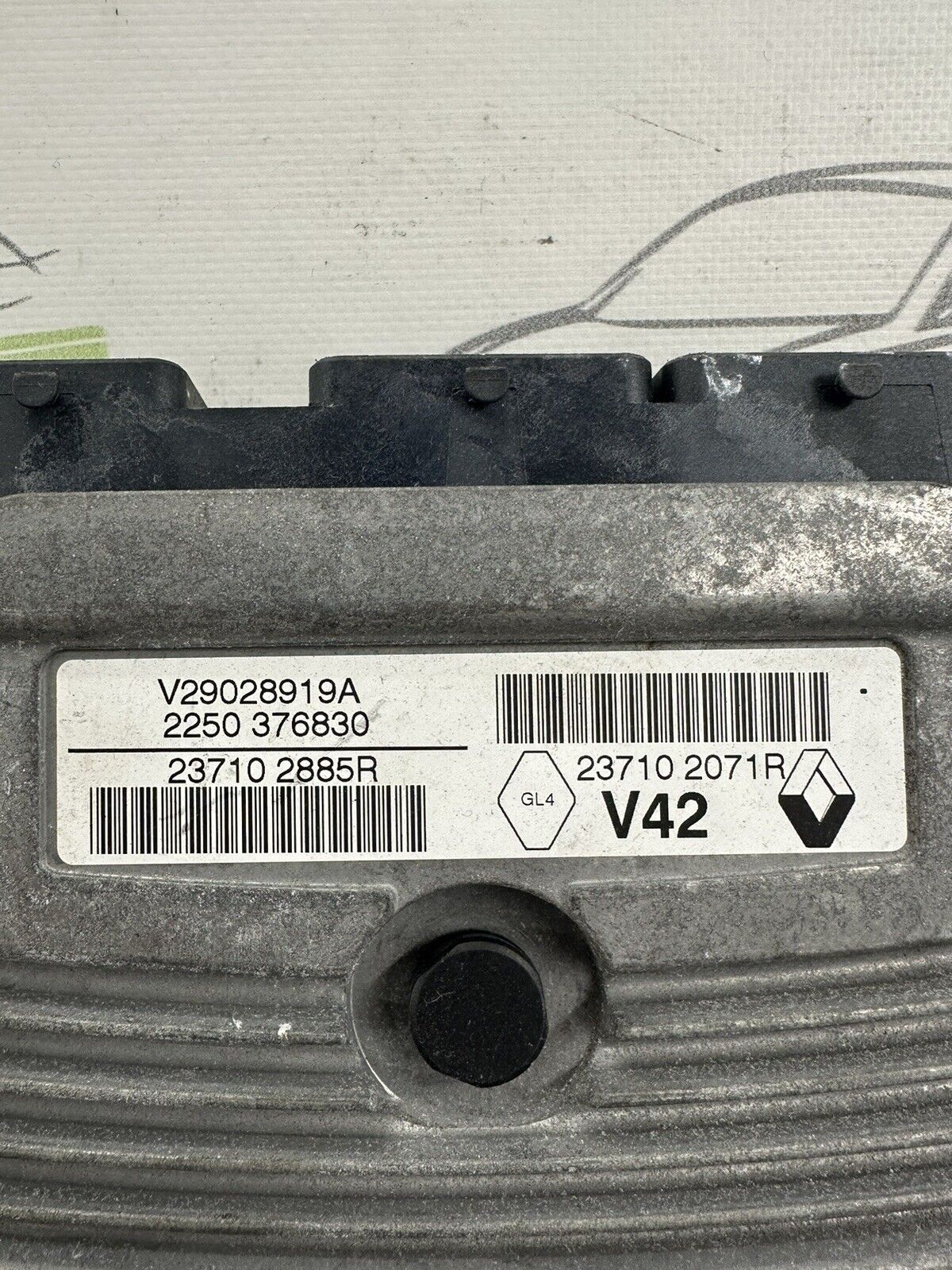 6304690