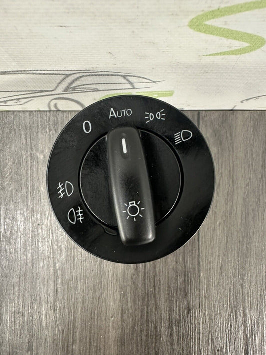 6308979