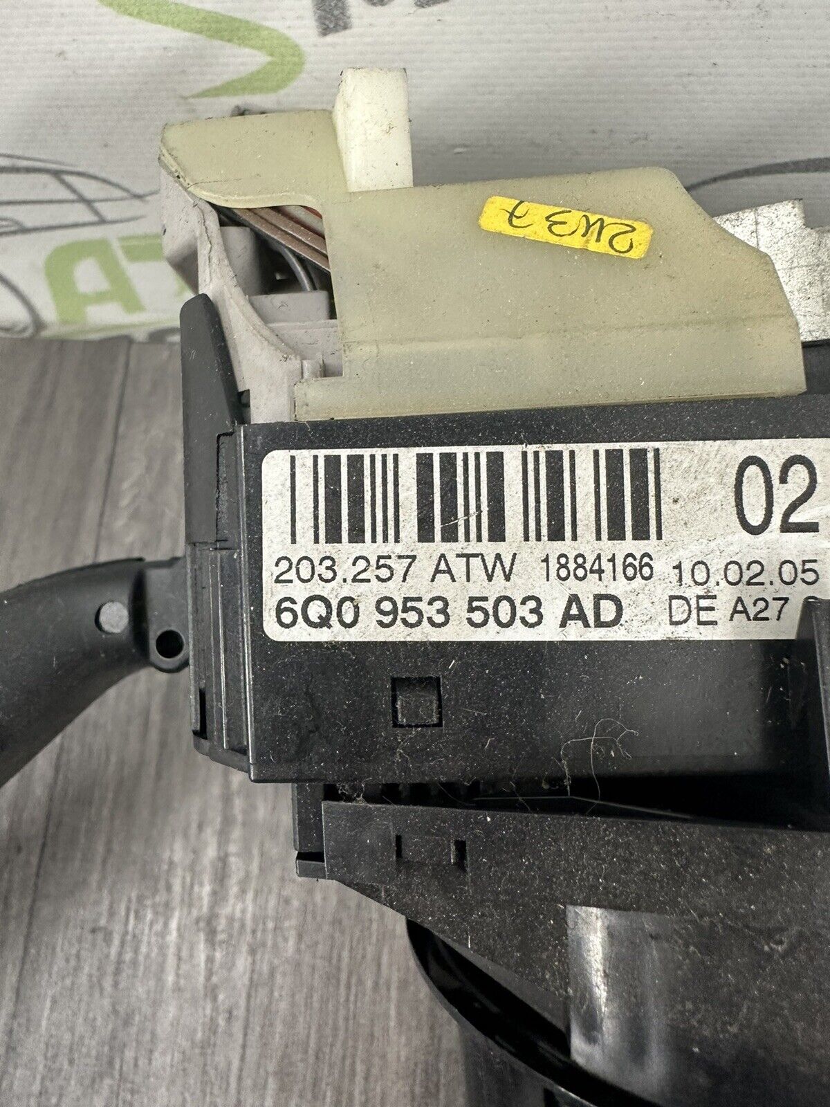 6304918