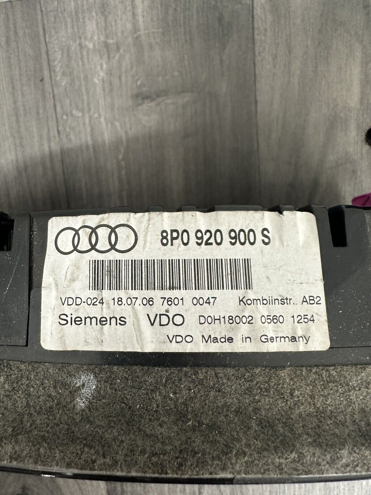 6309136
