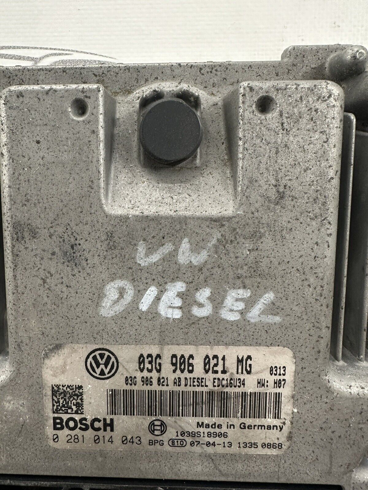 6305305