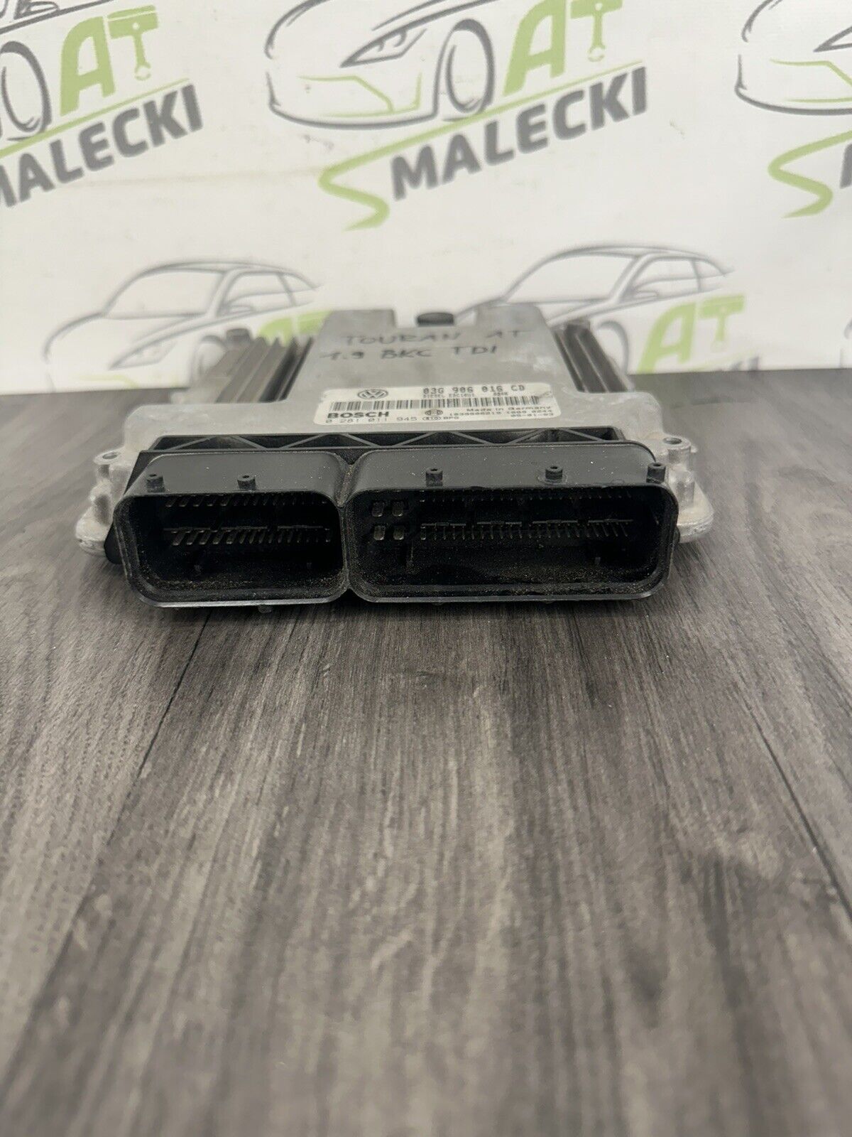 6304864