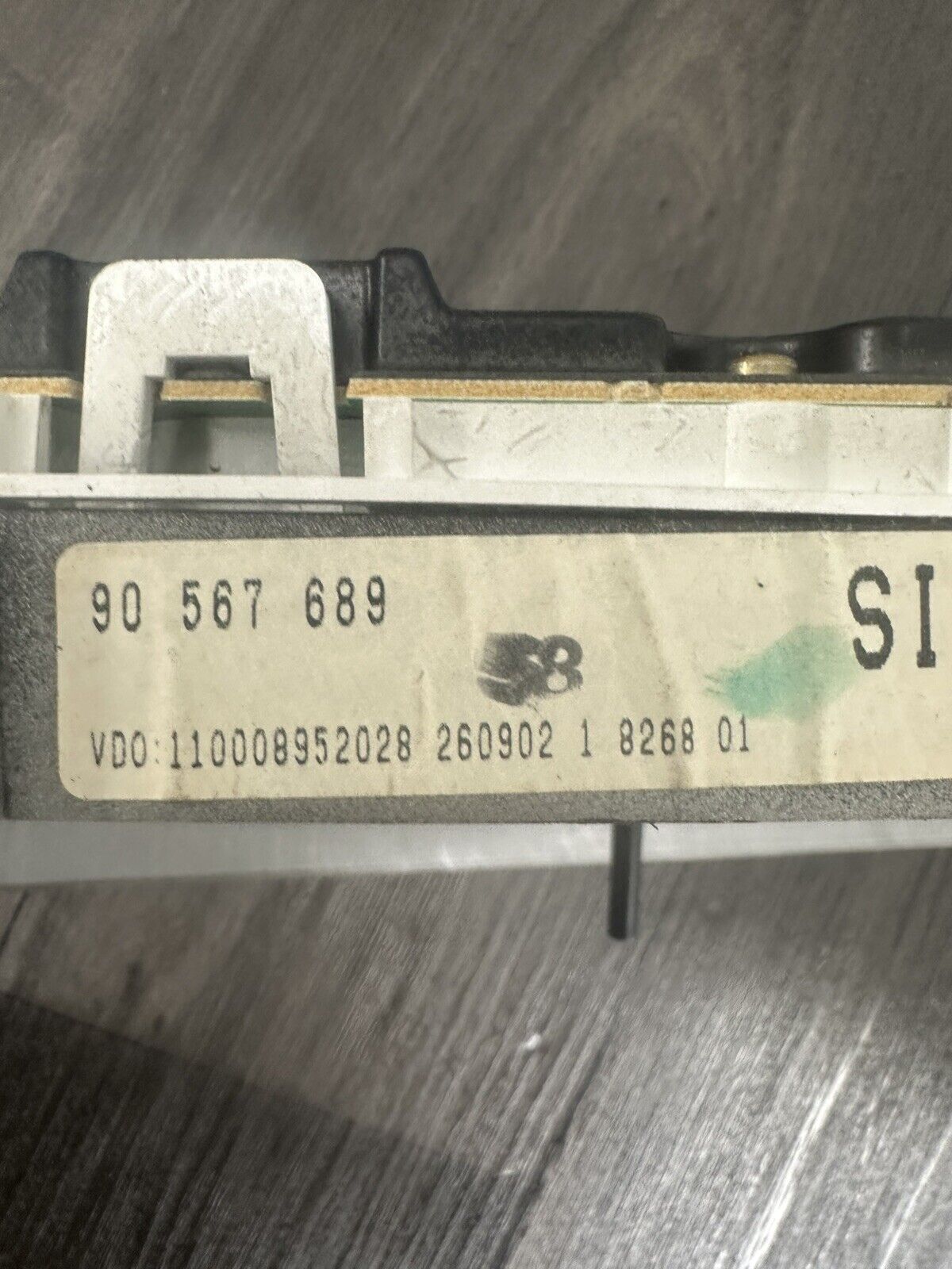 6306833