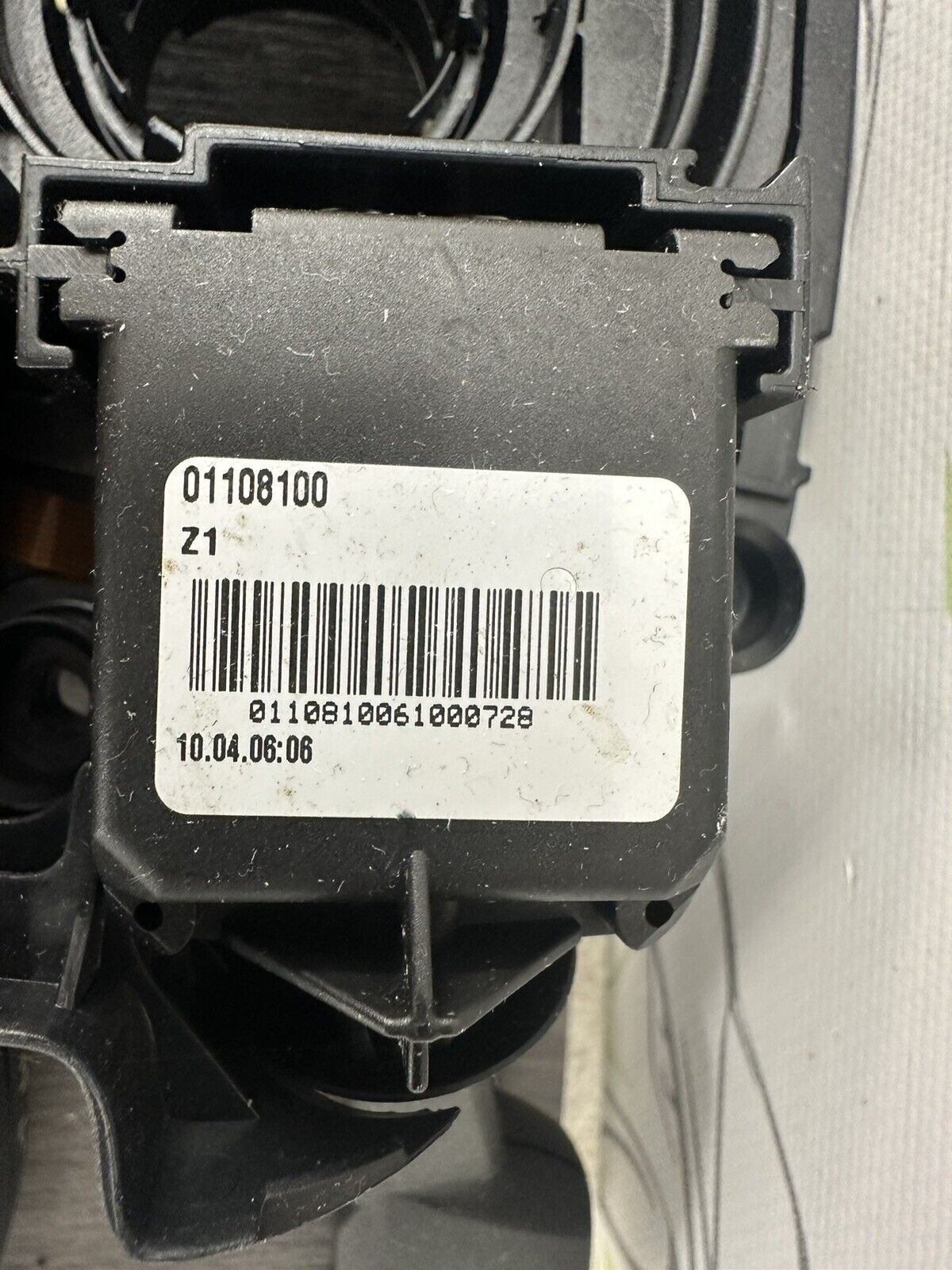 6305769