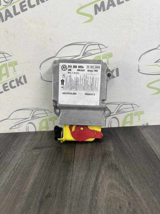 6305889