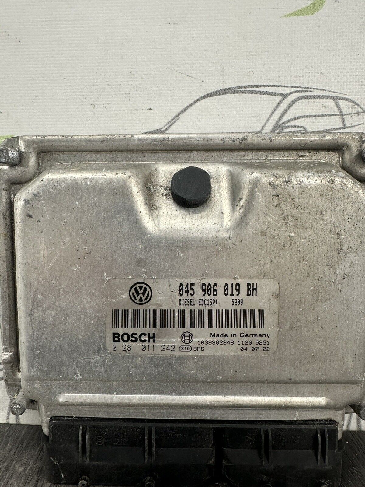 6304608