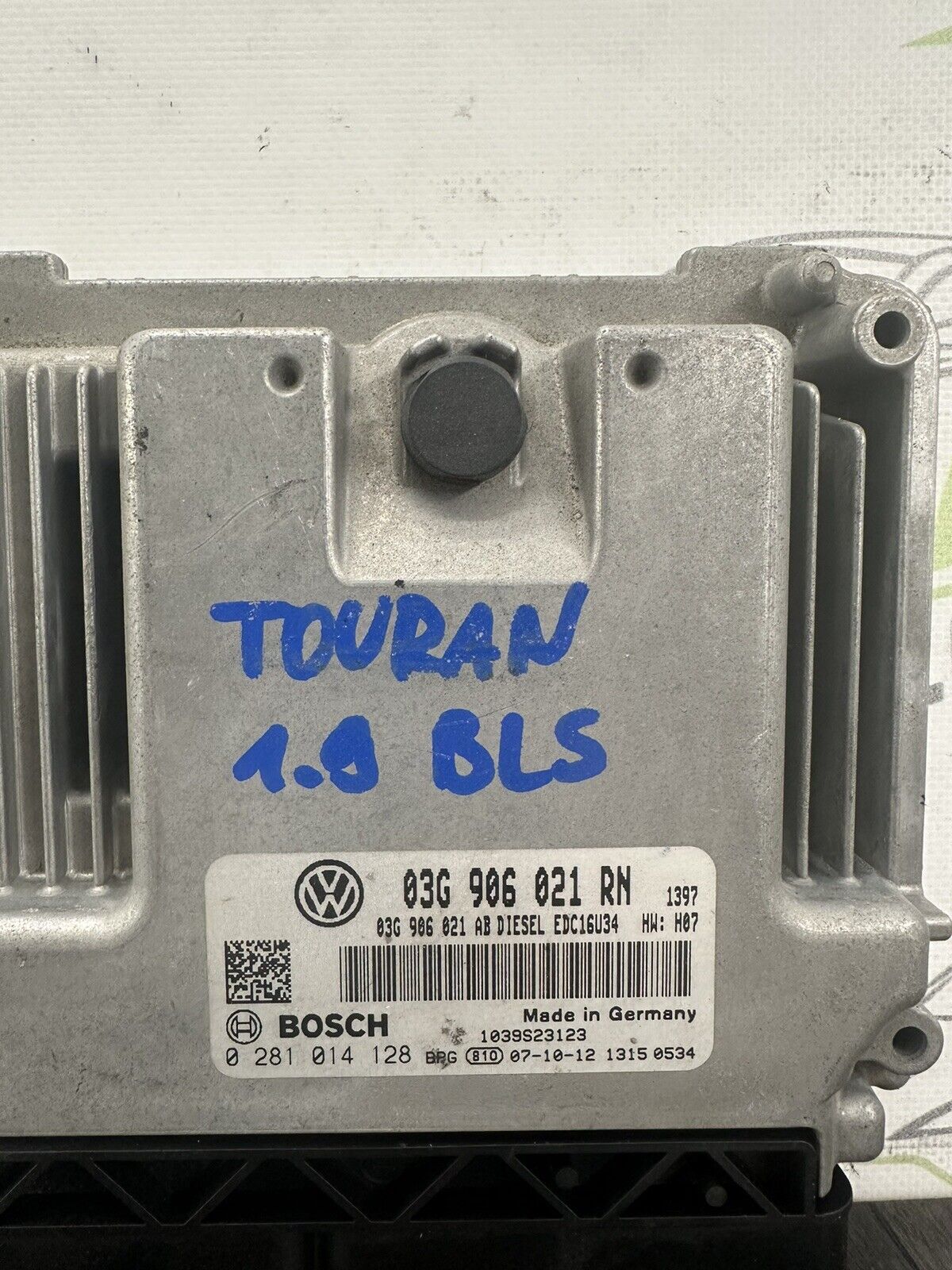 6304279