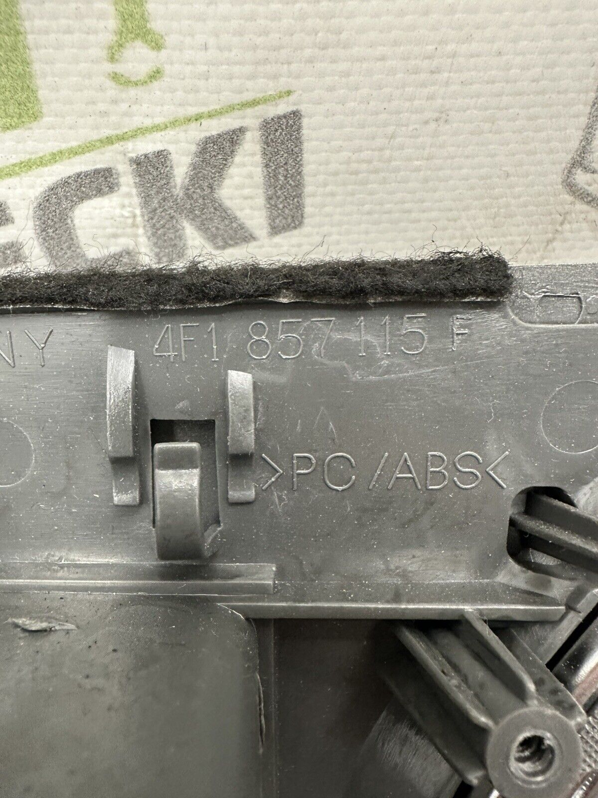 6304283